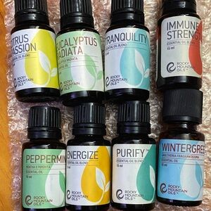 Rocky Moubtain essential oil set of 8 new and sealed. Like Young Living Doterra
